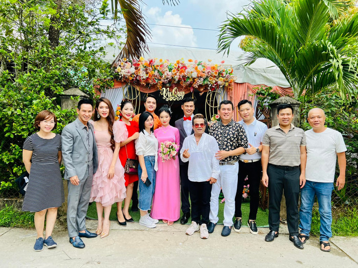 Giá vàng lên đỉnh nhưng Tiết Cương vẫn 'chiều lòng' cô dâu mới với 'của hồi môn' nhìn lác mắt Ảnh 3