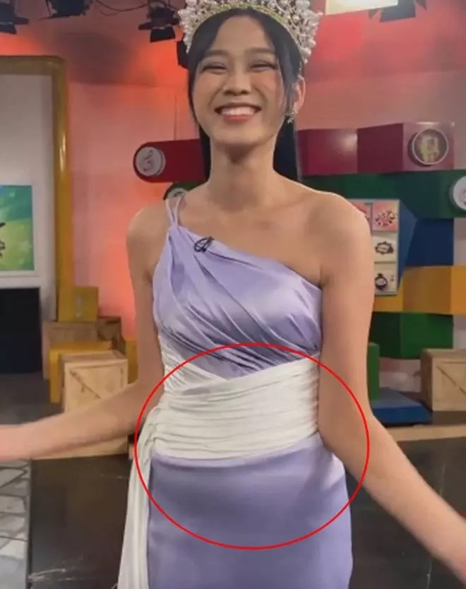 Vòng 2 luôn khiến người đẹp mất điểm.