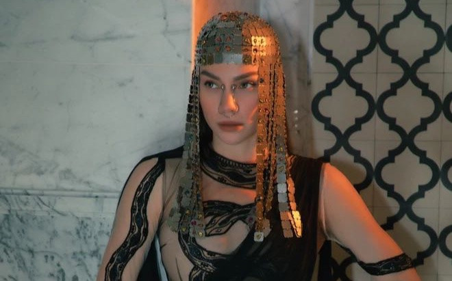 Loạt ảnh đầy 'mùi tiền', quyền lực của bộ 3 'nữ tướng khét tiếng' showbiz Việt Ảnh 2