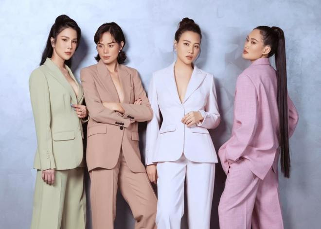 Thu Hiền là bạn thân của Đàm Thu Trang, Diệp Lâm Anh và Pông Chuẩn. 4 nàng biết nhau từ khi cùng tham gia cuộc thi Vietnam's Next Top Model.