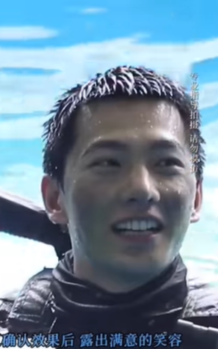 Đặc Chiến Vinh Quang: Vì sao diễn xuất của Dương Dương khiến khán giả vừa mừng vừa lo? Ảnh 11