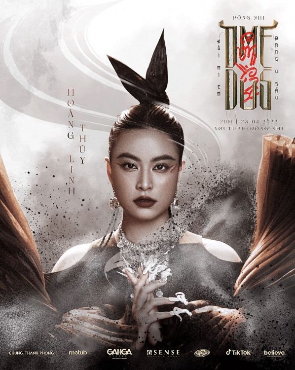 Nếu như Hoàng Thùy Linh có hình tượng mềm mỏng và nữ tính nhưng không kém phần săc sảo