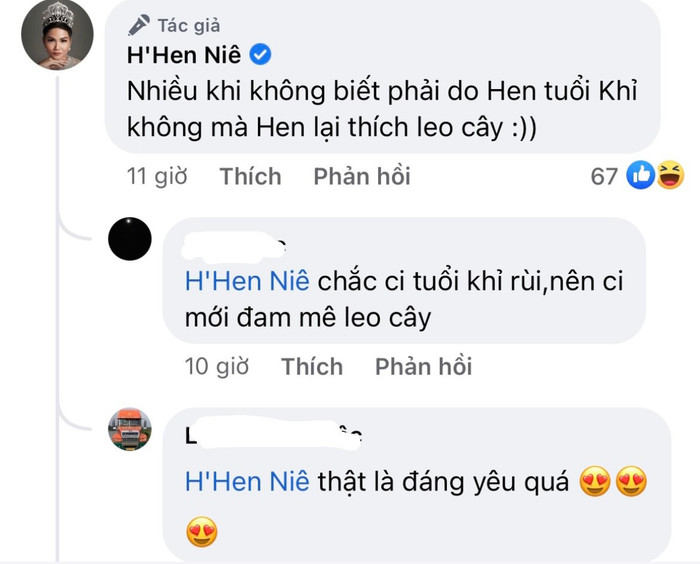 Không chỉ có hành động gần gũi, thân thiện mà H'Hen Niê còn nổi tiếng là mỹ nhân chăm tương tác với fan trên mạng xã hội nhất.