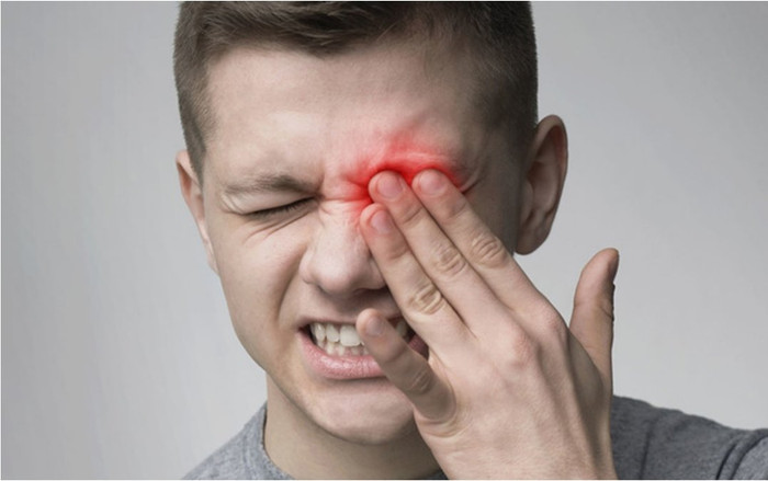 Covid-19 có thể làm tăng nguy cơ hình thành cục máu đông hiếm gặp ở mắt Ảnh 2