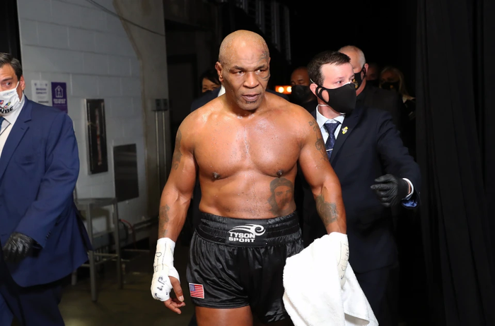 Mike Tyson đã trở lại thi đấu quyền anh vào năm 2020.