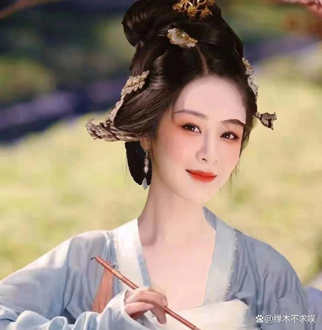 Dương Tử được fan giải cứu, tự lên đồ cho thần tượng sau khi bị chê bai tạo hình trong Trường Tương Tư Ảnh 7