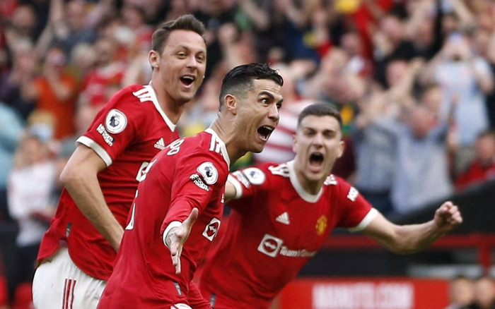 Ronaldo được thưởng lớn sau cú hat-trick siêu phàm Ảnh 2