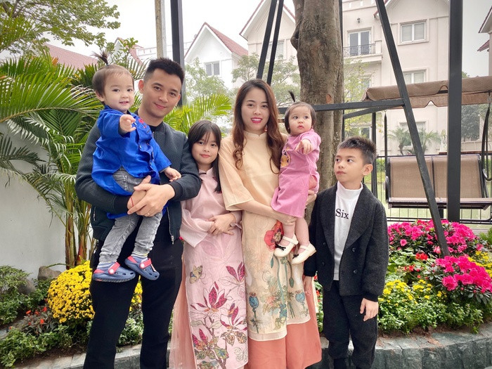 Lần gần nhất cả hai đăngh ảnh cùng nhau là tháng 8/2021.