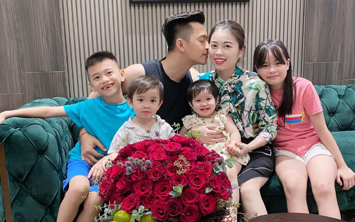 Bị nghi vấn 'rạn nứt' hôn nhân với ông xã, 'hotmom 6 con' Hằng Túi nói gì? Ảnh 2