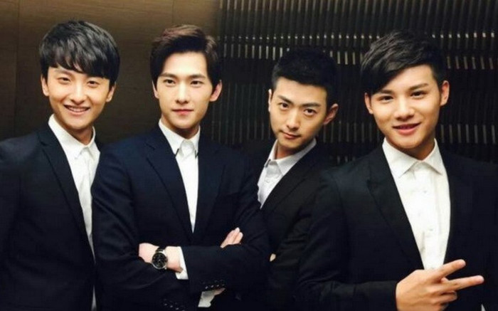 Phim của dàn mỹ nam Yêu Em Từ Cái Nhìn Đầu Tiên đụng độ nhau, Dương Dương phải dè chừng? Ảnh 2