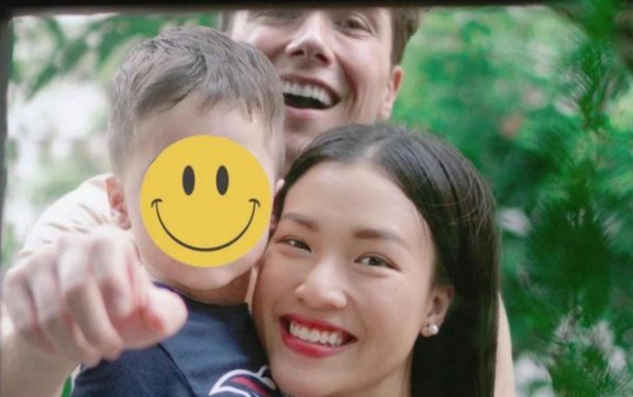 Chồng cũ Hoàng Oanh bất ngờ khoe ảnh bên nữ MC và quý tử, vô tình tiết lộ tình trạng hiện tại Ảnh 2