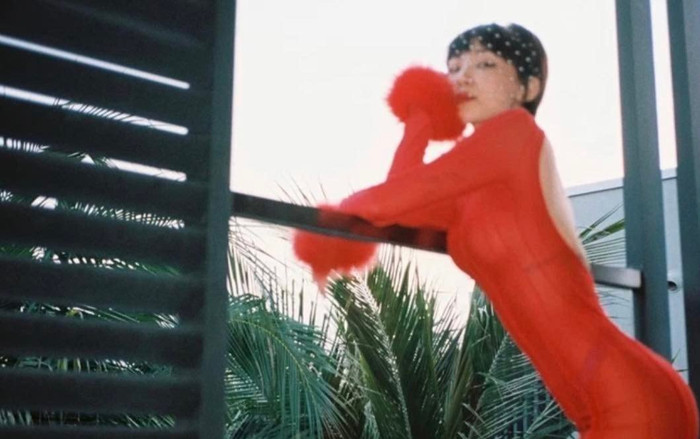 Tóc Tiên xả loạt ảnh 'full hd' với trang phục mỏng tang khiến dân tình khó rời mắt Ảnh 2