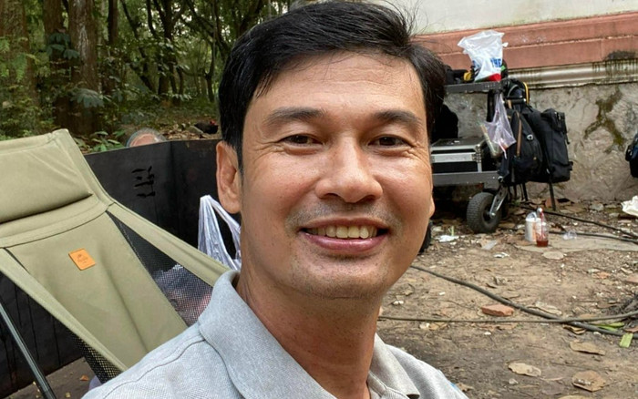 Tiết Cương thay đổi ngoại hình sau khi kết hôn với vợ trẻ Ảnh 2