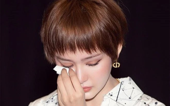 Vừa mới xin lỗi vì bê bối, Hiền Hồ lại bị tố có hành động không đẹp này với khán giả? Ảnh 2