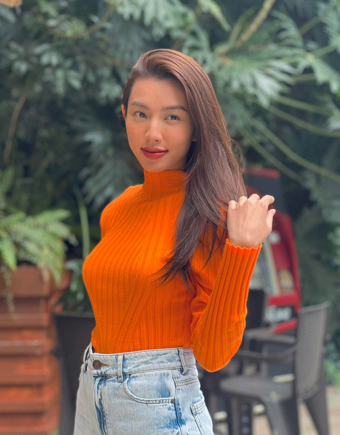 Chỉ vì một đoạn clip hát, fan đồng loạt 'lo sợ' cho Hoa hậu Thùy Tiên? Ảnh 6