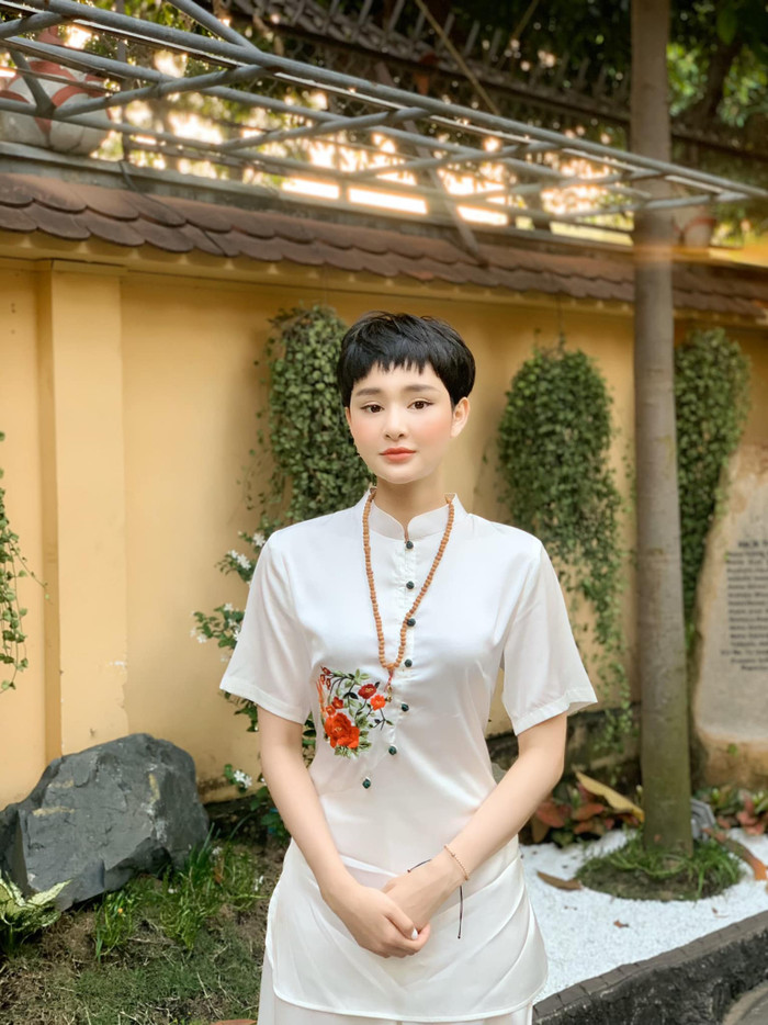 Nữ ca sĩ đã lên tiếng xin lỗi về lùm xùm đời tư trong thời gian vừa qua