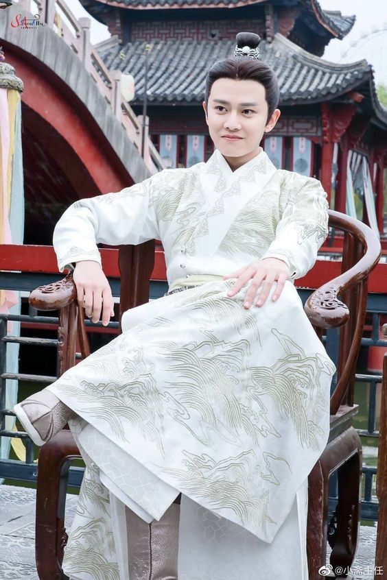 Nhậm Gia Luân luôn là người tạo niềm vui cho các đoàn phim.