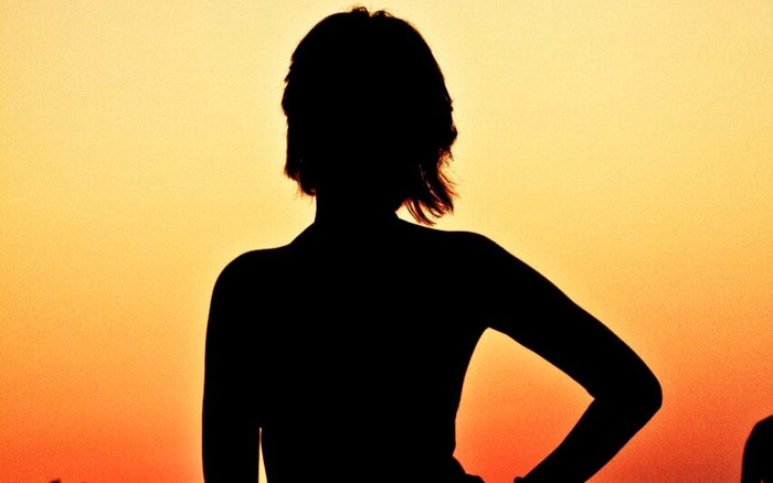 Á hậu 1 Miss Universe có hành động nhạy cảm với bạn trai, còn đăng clip lên mạng xã hội Ảnh 2