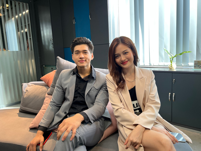 Thùy Anh cùng nam diễn viên trẻ Ma Ran Đô