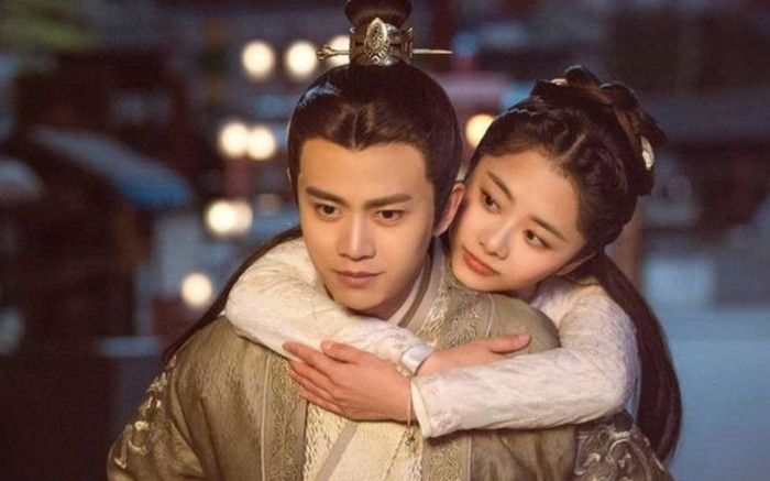 Sắp hết duyên với Địch Lệ Nhiệt Ba, Nhậm Gia Luân sẽ 'nối lại tình xưa' với Đàm Tùng Vận? Ảnh 2