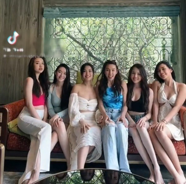 Bị đồn kiếm tiền tỷ nhưng Hoa hậu Thùy Tiên tiết kiệm đến độ xài lại bộ áo tắm từng thi Miss Grand Ảnh 9