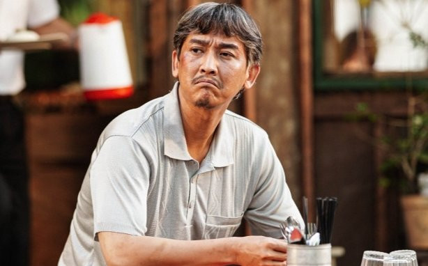 Hứa Vĩ Văn suýt gãy mũi khi đóng cảnh hành động trong Nghề Siêu Dễ: Lần chuyển mình cực nhọc! Ảnh 2