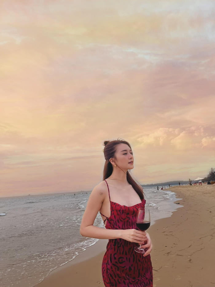 Thiều Bảo Trang: 'Đã không thuộc về mình, chờ mong cũng chỉ nhận lại sự lặng thinh' Ảnh 3