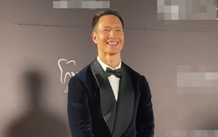 Kim Lý gây tranh cãi bởi nụ cười 'giả trân như bị gượng ép' đi dự sự kiện Ảnh 2