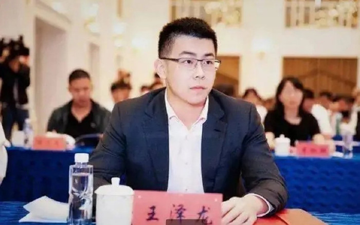 Lộ diện tỷ phú trẻ nhất châu Á: Tài sản 1,5 tỷ USD, cuộc sống kín tiếng Ảnh 2