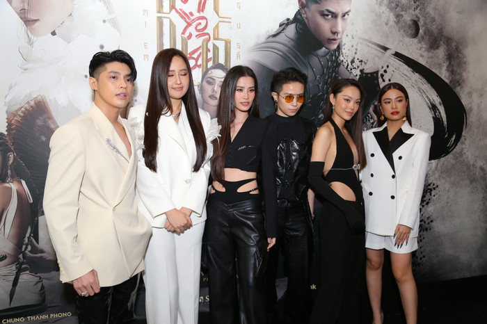 Dàn sao đổi bộ lễ ra mắt MV nữ ca sĩ Đông Nhi.