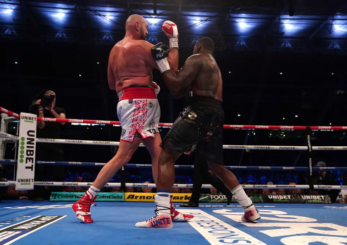 Tyson Fury Hạ Knock-out Dillian Whyte