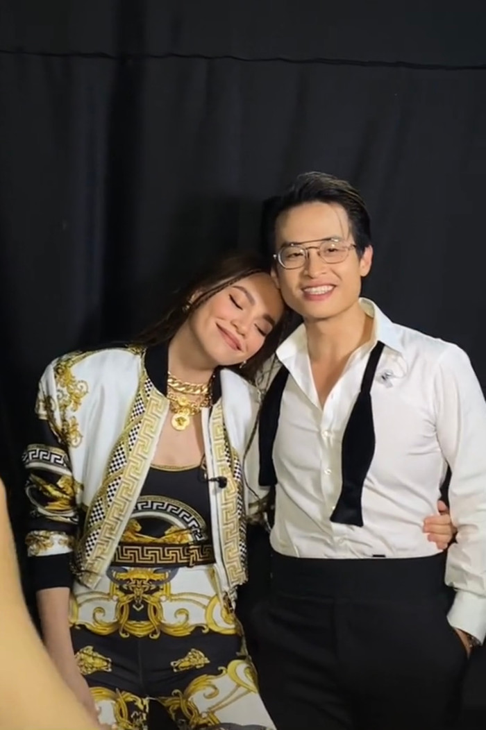 'Nương tựa' vào vai Hà Anh Tuấn, Hồ Ngọc Hà sao lại nhí nhảnh lạ thường thế này! Ảnh 3