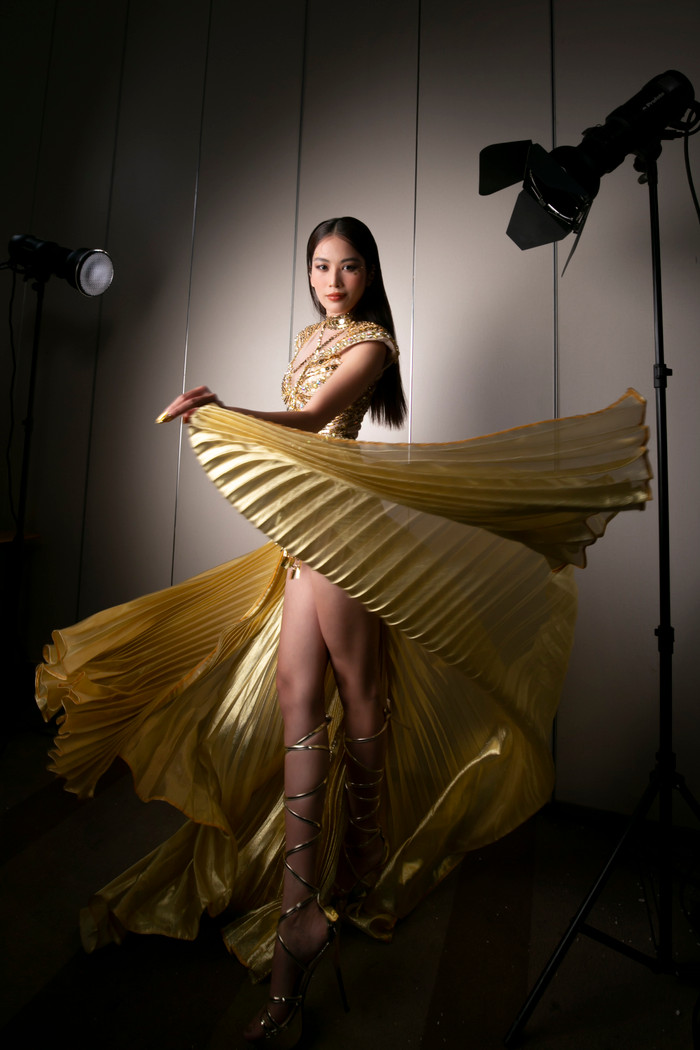 Từ nay hãy gọi Lệ Nam là nữ hoàng tung váy, xoay tà: Đỉnh cỡ nào mà càn quét cả show diễn? Ảnh 4