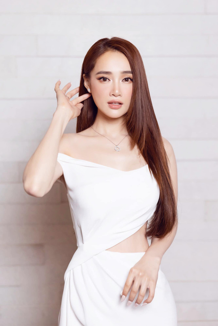 Đường tình mỹ nhân Việt sinh năm 1990: Người được chồng cưng chiều, người đổ vỡ chóng vánh Ảnh 3