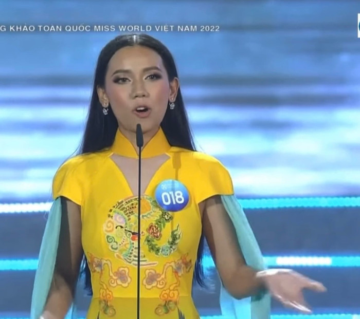 Thí sinh Phan Lê Hoàng An gây thất vọng với phần thi ứng xử dài dòng, nội dung mờ nhạt.