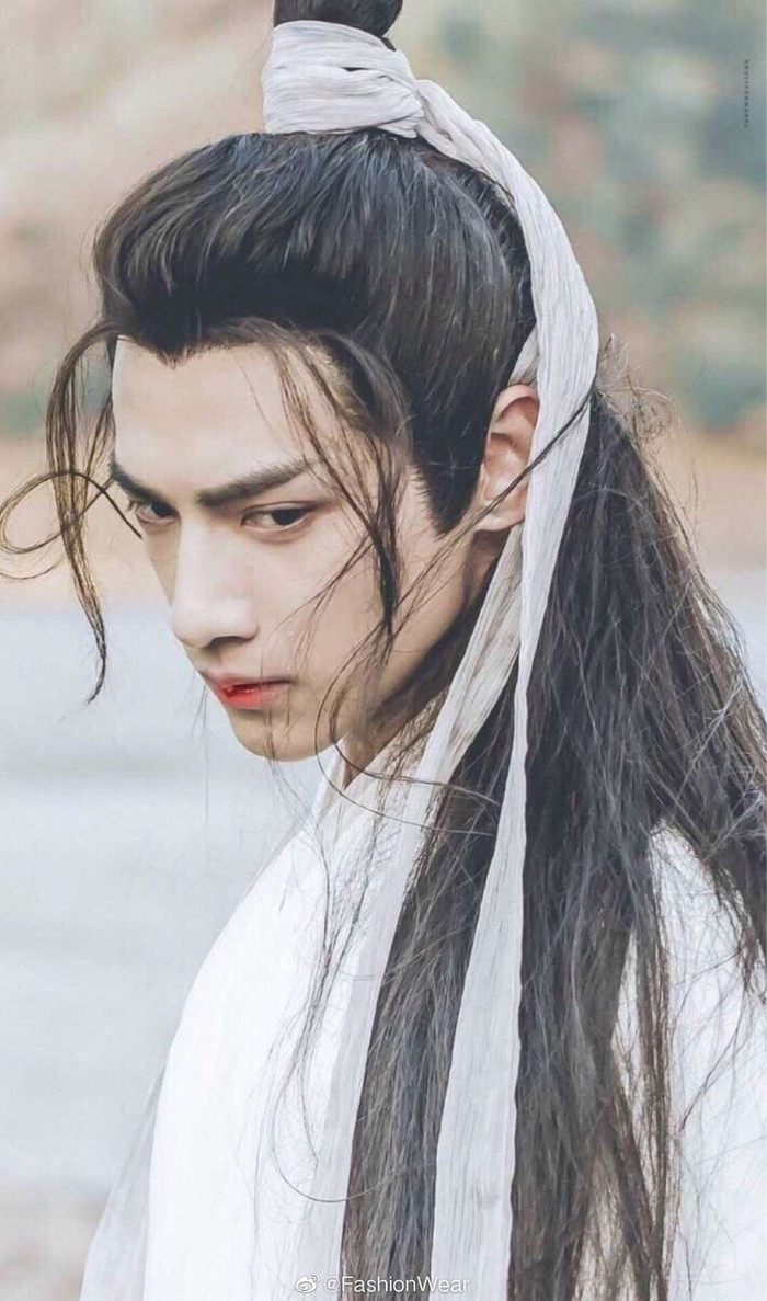 Lưu Diệc Phi - La Vân Hi được chọn làm 'tường thành cổ trang Trung Quốc': Ai xứng đáng nhất? Ảnh 11