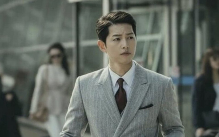Song Joong Ki tiết lộ khó khăn thuở mới vào nghề, không có thành công nào trải sẵn hoa hồng Ảnh 2