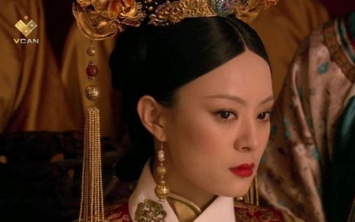 Tôn Lệ bỗng dưng được dân tình tìm kiếm, khán giả lo Chân Hoàn Truyện bay màu? Ảnh 2