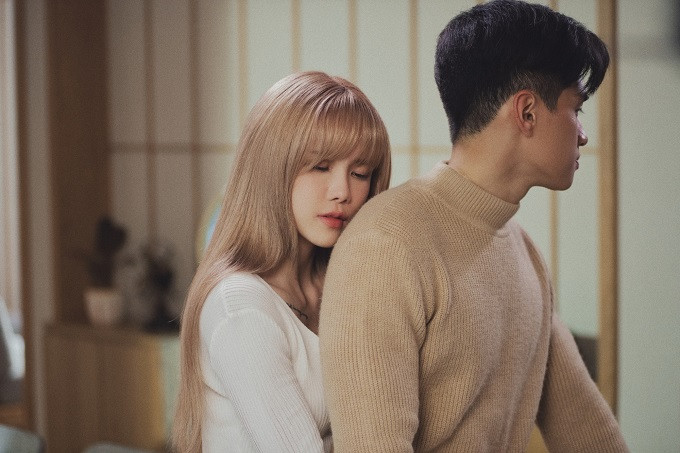 Hạ bệ thành tích trước đó của Thiều B