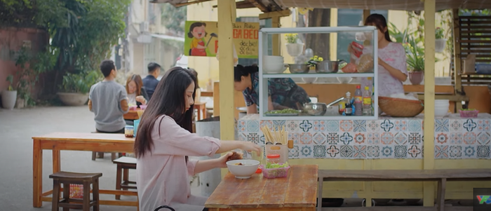 Thương Ngày Nắng Về tập 11: Vân Vân bị 'đánh ghen' ngay tại quán bún của mẹ Ảnh 4