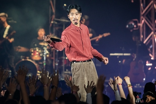 Đen Vâu luôn gắn liền với hình tượng mộc mạc