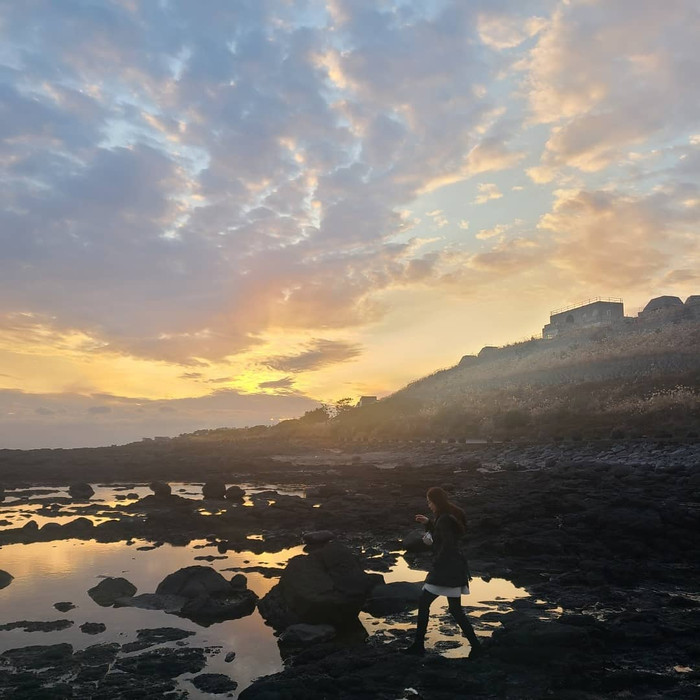 Xuất hiện cặp đôi Kbiz mê mẩn món ăn Việt : Nhiều lần hẹn hò bí mật ở nhà hàng Việt Nam Ảnh 4