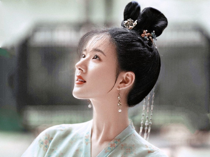 Từng chiếm spotlight của nữ chính giờ Nhiệt Ba và Triệu Lộ Tư lại bị 'nghiệp quật' trong phim mới Ảnh 11