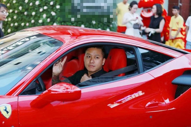 Tròn mắt trước dàn siêu xe rước dâu hoành tráng của đám cưới sao Việt Ảnh 7