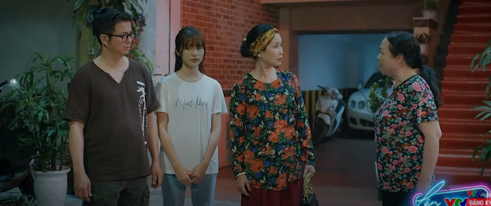 Thương Ngày Nắng Về: Khánh bị mẹ chồng tát vì 'mất dạy', bà Nga dằn mặt thông gia ngay chốn đông người Ảnh 12