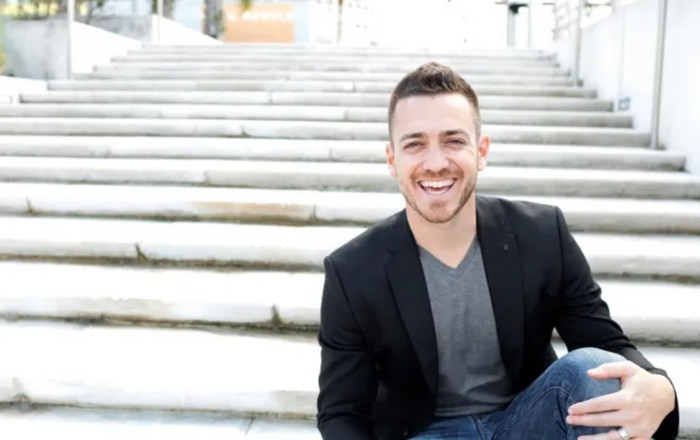 Anh chàng thất nghiệp sống nhờ tem thực phẩm và bước ngoặt: Làm thêm 5 giờ/tuần kiếm 160.000 USD/tháng Ảnh 2