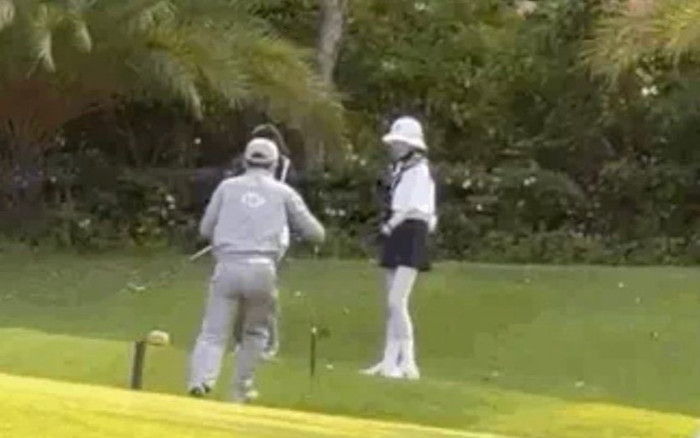 HOT: Lộ clip Hiền Hồ tái xuất trên sân golf sau drama 'anh em nương tựa'? Ảnh 2