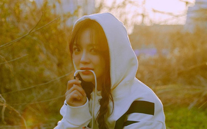 Lộ ảnh Kim Se Jeong ở hậu trường phim mới, nhan sắc thế nào mà fan khen đỉnh hơn hồi Hẹn Hò Chốn Công Sở? Ảnh 2