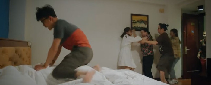 Thương Ngày Nắng Về: Khánh (Lan Phương) bị bắt quả tang vào nhà nghỉ với trai lạ Ảnh 12