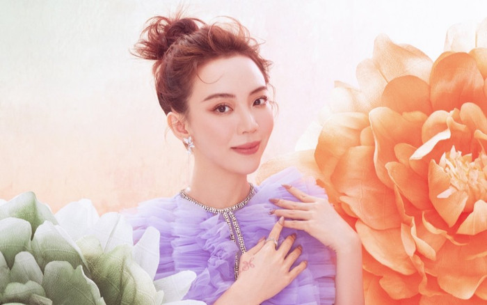 Hết bán cơm tấm sườn bò, Thu Trang lên đồ sang chảnh khiến ai cũng hết hồn Ảnh 2